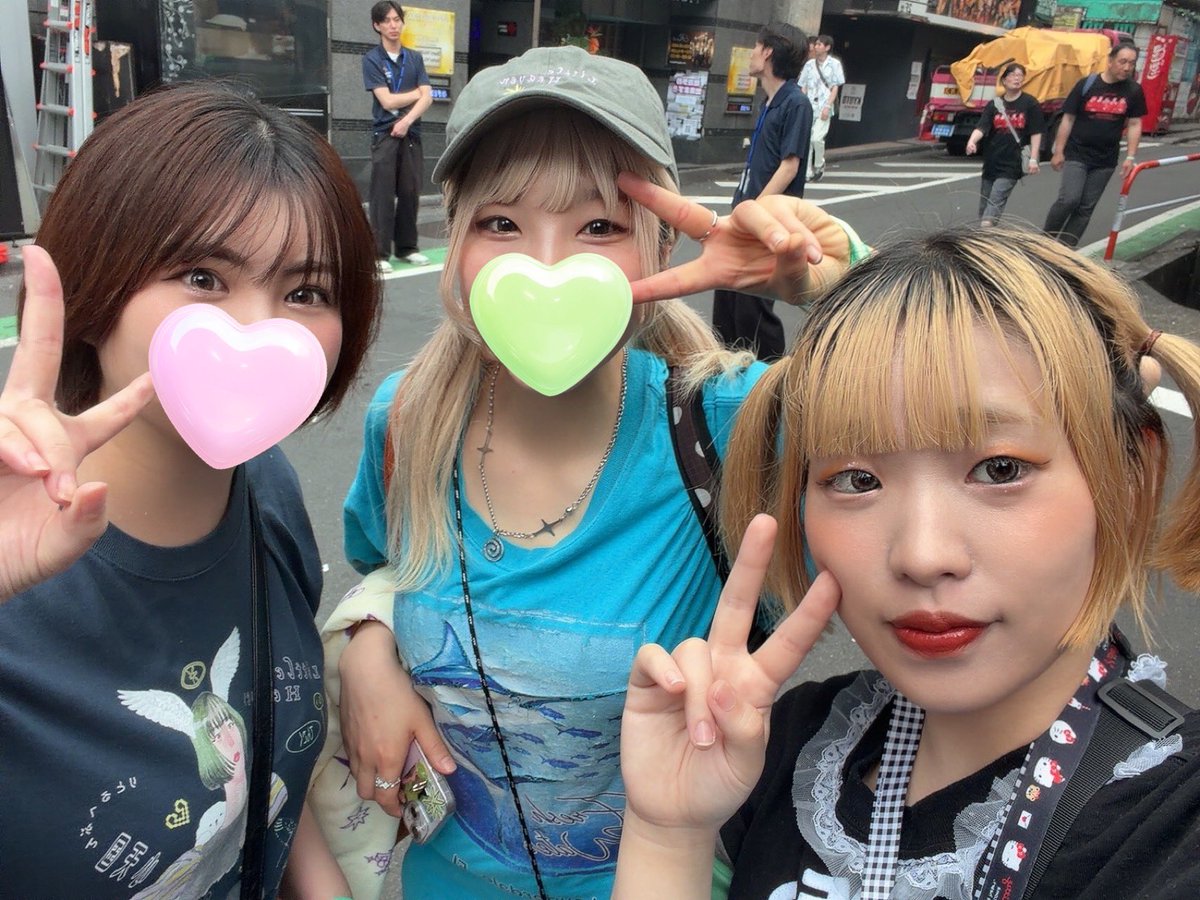 sachi__D's tweet photo. 昨日は可愛い女の子と写真も撮れて、
Happyｲｪｰᐠ( ᐛ )ᐟᐠ( ᐖ )ᐟｰｲ!!

これも全て、アユニちゃんのおかげだー https://t.co/4Swl1G0lhQ