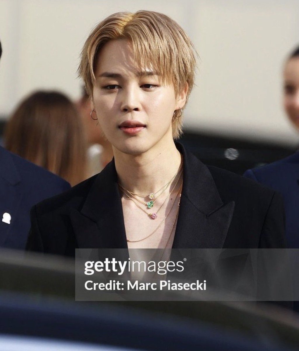iqecls's tweet photo. @Helencilla79179 @Hanni_133 Am I the one makin him look bad? I literally just found these photos on Getty Images..and u know they don’t allow edits. I posted a normal picture of him that’s all. If u think he looks bad that’s on u. u just can’t accept what ur fav actually looks like. 🤣 https://t.co/tCrIR7tHXJ