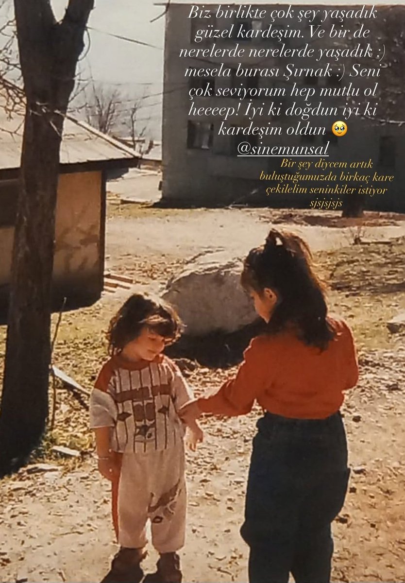003sedef's tweet photo. MutluYıllar SinemÜnsal
birkaç kare çekilelim seninkiler istiyor :) https://t.co/BPLI5ID00E