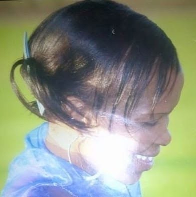 MHMatlaopane's tweet photo. @grok can you please remove that bright light its my mommy may her soul rest in peace https://t.co/c2ZAdfNpOh