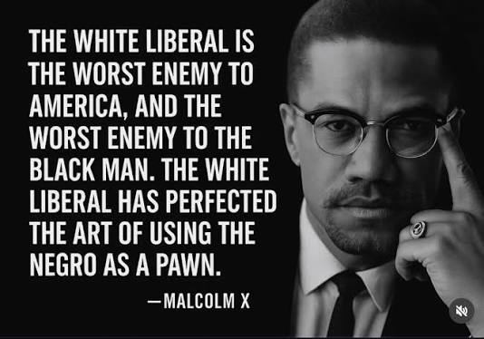 Flowi133186's tweet photo. @rat_balls_69 @Chris_H_Politic ☕☕💅🏿💅🏿 https://t.co/VXerAkNSPq
