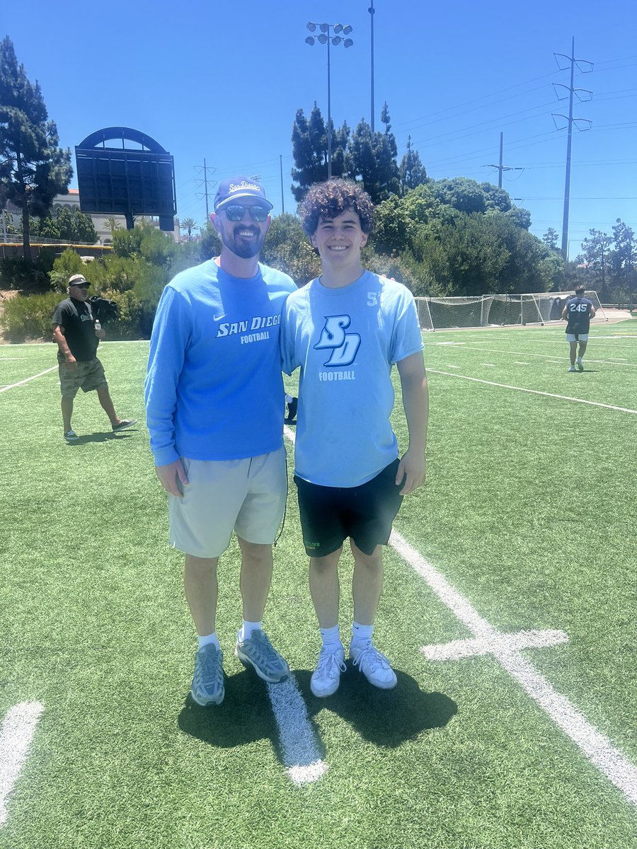 AshdenMarquis's tweet photo. Had a great day at University of San Diego prospect camp. Learned a lot and had great competition. Thanks @CoachDiedrick for having me out. 

@wlhs_football 
@AlphaFootballOR 
@AndrewNemec 
@JordanJ_ 
@anthonyQnewman8 https://t.co/nW5bmZy6jO