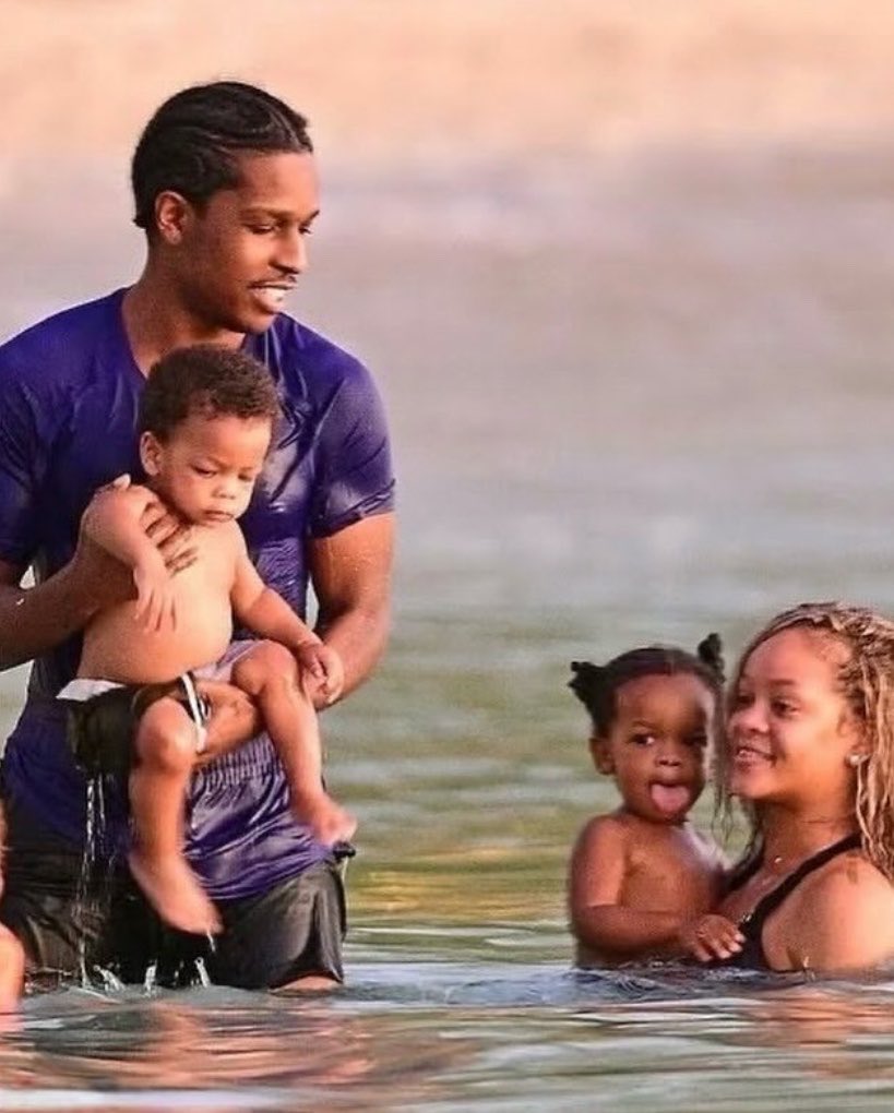 badgalriri pics ♡ tweet media