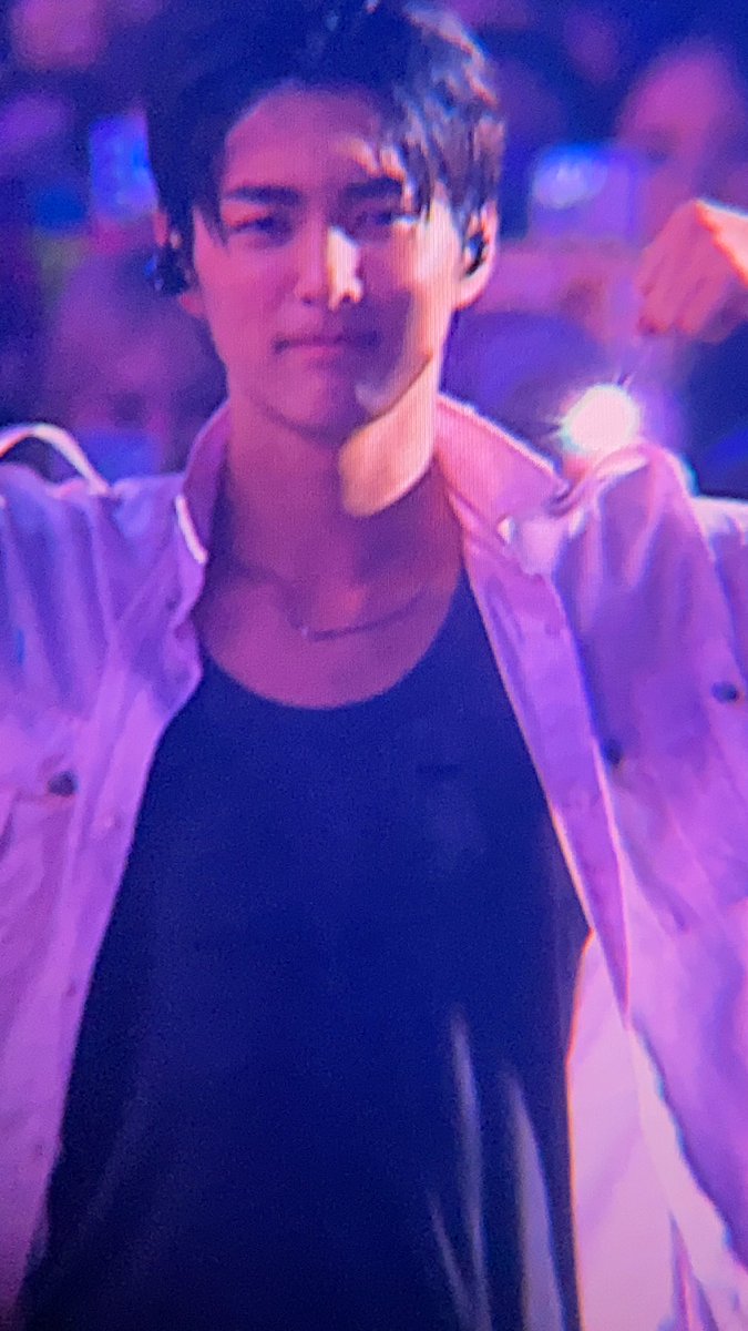 eomeesh's tweet photo. dd keonho memble 🤏 https://t.co/Wn2tZJYcPt