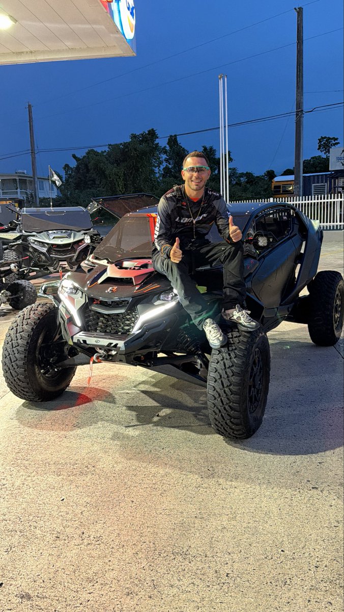 __favioandre's tweet photo. Juguete de nene grande  😅🥰🦍 https://t.co/LY6ZGubVUo
