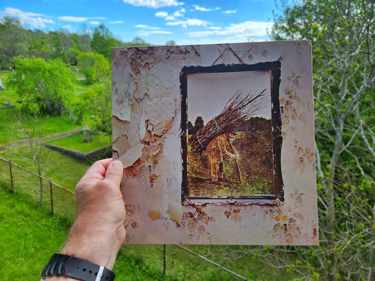 DeckBeersNFLD's tweet photo. Now Spinning. Led Zeppelin. Self titled 1971 album better know as Zeppelin IV. This is the perfect album, with the greatest song ever (Stairway To Heaven) the greatest closing track (When The Levee Breaks) and a pile of FM staples. #NowPlaying #vinylcommunity https://t.co/6RpVj2kbD0
