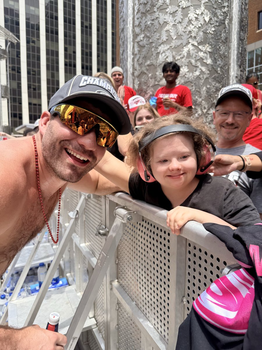 Th_Izzo's tweet photo. @Martyman17 @Canes Something she talked about all week…wanting to see you! Thank you for making a great day even better! 🖤❤️ https://t.co/RpttnPm37O