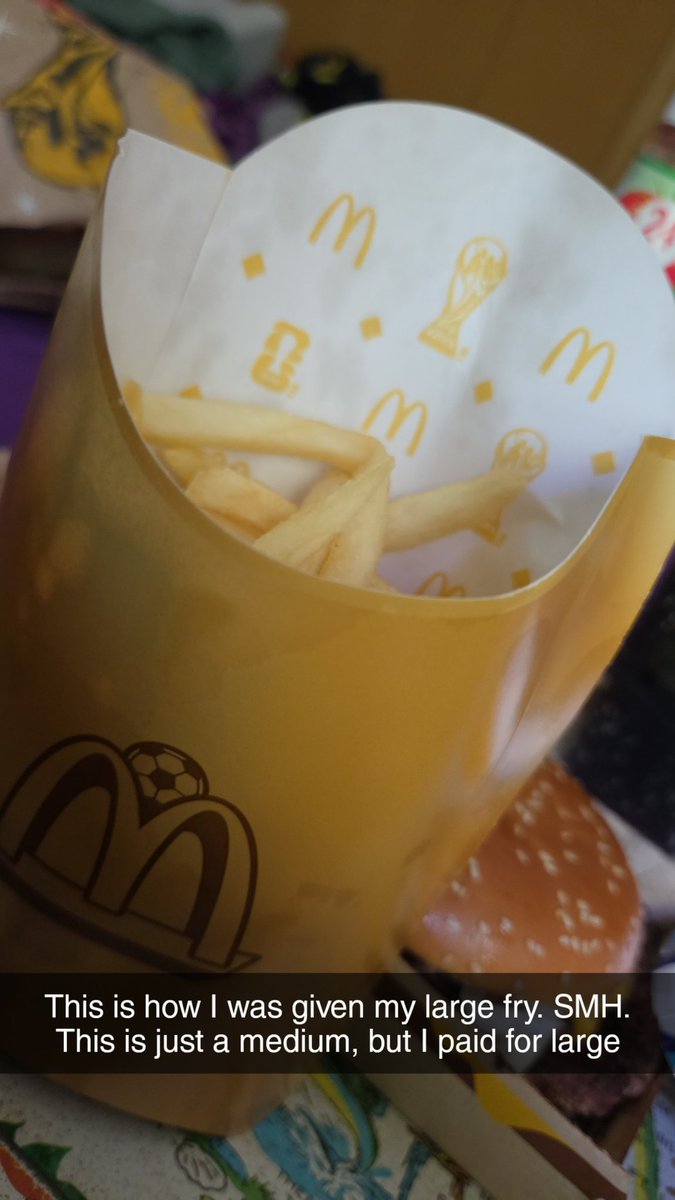 QueenBeechYT's tweet photo. This is how my large fry was given to me...with how many fries are in it, it's basically just a medium at that point. @McDonalds https://t.co/UUYMvvgMrb