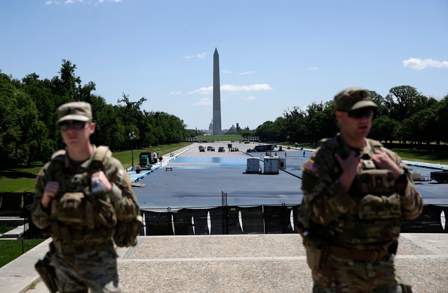 jimbotrump's tweet photo. Pro-Algae Eco Activists Oppose the Cleanup of the Lincoln Memorial Reflecting Pool https://t.co/ntnej7d9LX #EcoActivism #Algae #EnvironmentalProtection #LincolnMemorial #CleanUp https://t.co/38CGJSNaX2