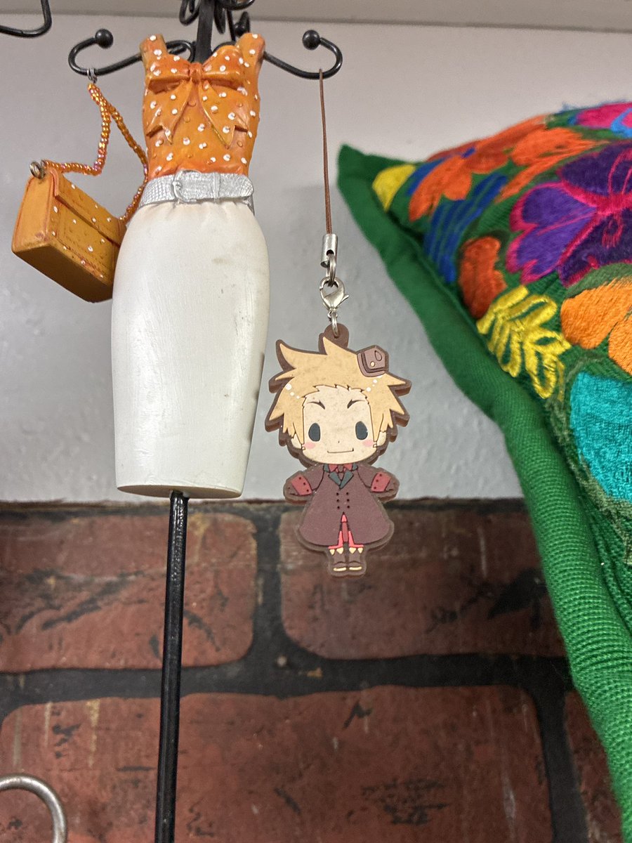 cutestjam's tweet photo. How do i keep finding hetalia in public and the keychains for $2 https://t.co/Oab75ZoXTO