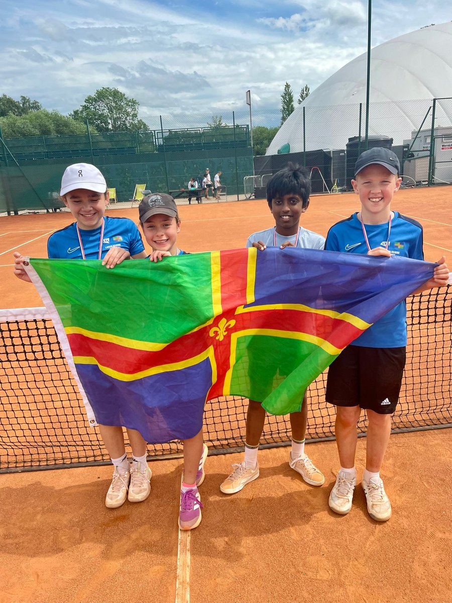 ltalincs's tweet photo. Lexus Nottingham Open 4 Counties Championship 🎾

Well done to our Lincs 12U players Samarth, William, Parisa &amp; Emily who represented the county well, displaying great efforts against Notts, Leics and Derby. Closely contested matches @ a joint 3rd finish #GoLincsTennis 👏🎾 https://t.co/NdahllVehE
