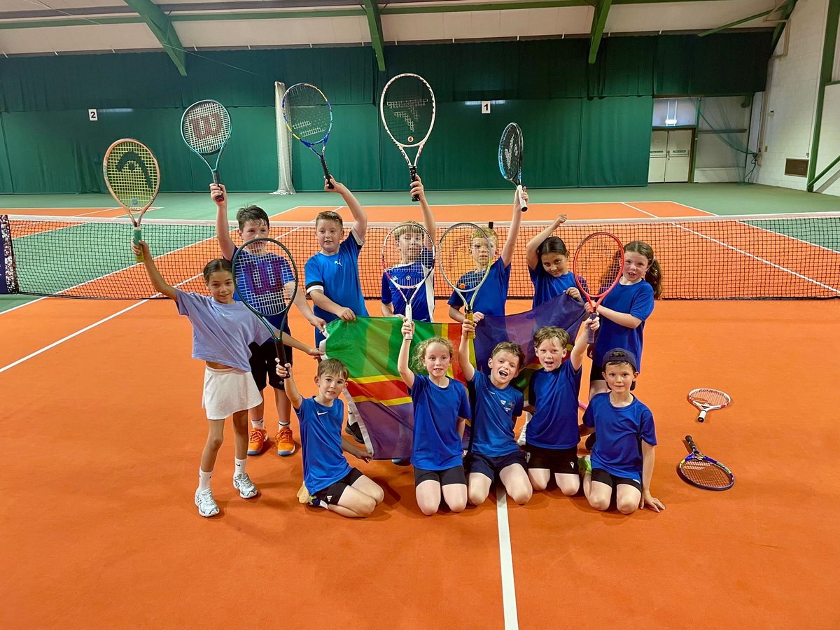ltalincs's tweet photo. Our Lincs 8U Mixed continued thier hard work at DLBW on Saturday 20th June. We challenged their footwork and precision with the ball, measuring the effectiveness in competitive points. Well done team!! 🎾🏆👏👏 #GoLincsTennis https://t.co/2TbCwBVcO1