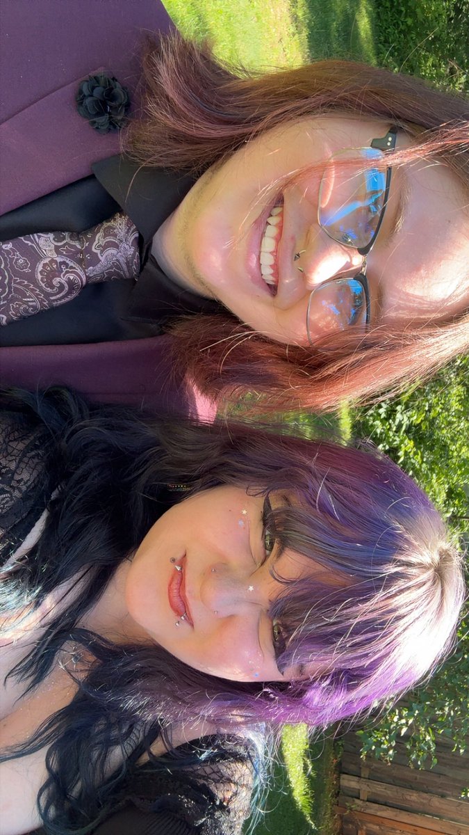 _yourgraduation's tweet photo. my fav pics from prom https://t.co/JnvEtWAg0F