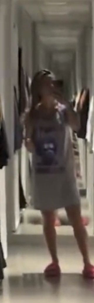 fedeflowersok's tweet photo. 🔥ESCÁNDALO NACIONAL!FILTRARON LOS VIDEOS DE JÉSICA CIRIO CON MILLONES DE DÓLARES EN EL VESTIDOR DE MARTÍN INSAURRALDE. https://t.co/OvCXcRqSS2