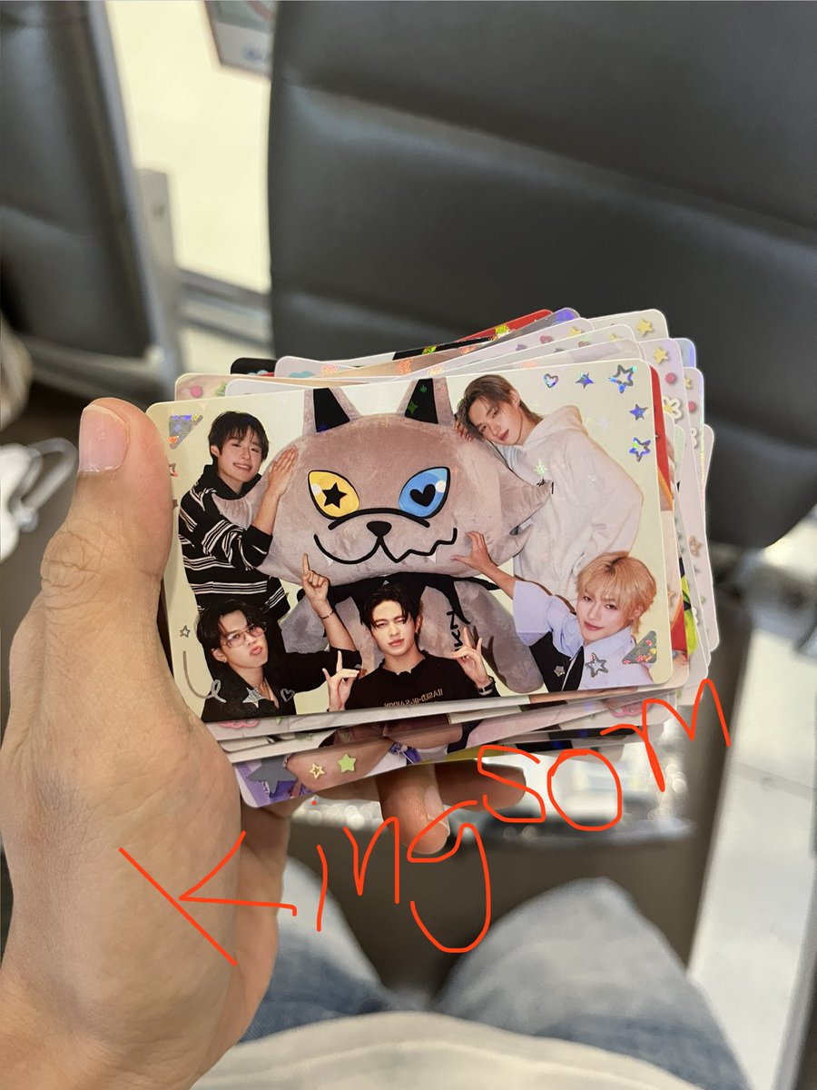 KingSom0102's tweet photo. WTS / ขาย
Secret LYKN 
3200 บาท รวมค่าส่ง
#GMMTVPOPUPSTOREINTAIPEI 
#ตลาดนัดgmmtv
#ตลาดนัดlykn https://t.co/AEPdqeVg3r
