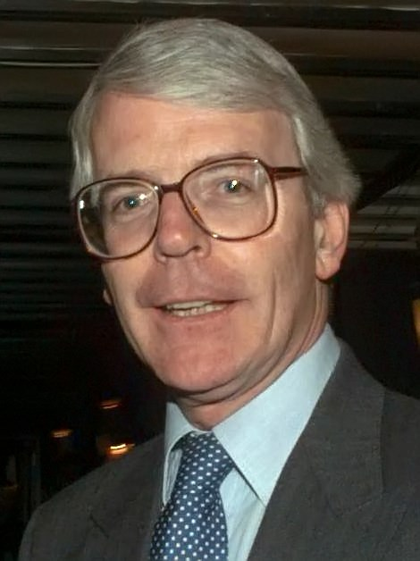 dimenpsyonal's tweet photo. John Major has been the same age for the past 30 years https://t.co/VRMC0nhxo3