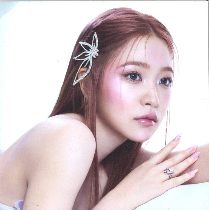 acervohinata's tweet photo. SHE'S THE PEOPLE'S PRINCESS!!

Yeri, from the group Red Velvet, is a fan of Hinata and considers her her favorite character!! 💜 https://t.co/EKWK6L3Ugk