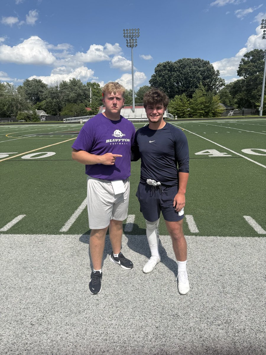 Landon_Gaskin40's tweet photo. Had a very productive day today at the Junior Day Camp at @UIndyFB. Thank you for an elite day of work and feedback to the coaches.  Great talking with some coaches after. Looking forward to staying in touch. 
#bethehammer
@DLCoach_Danford @CoachGrant74 @CoachRobinson77 @CoachWatkinsTC @CoachGeiger_ @CoachYoung41 

@IndianaPreps @PrepRedzoneIN @gobigrecruiting @DeBree_Football @SidelinePreps @IndyWeOutHere
