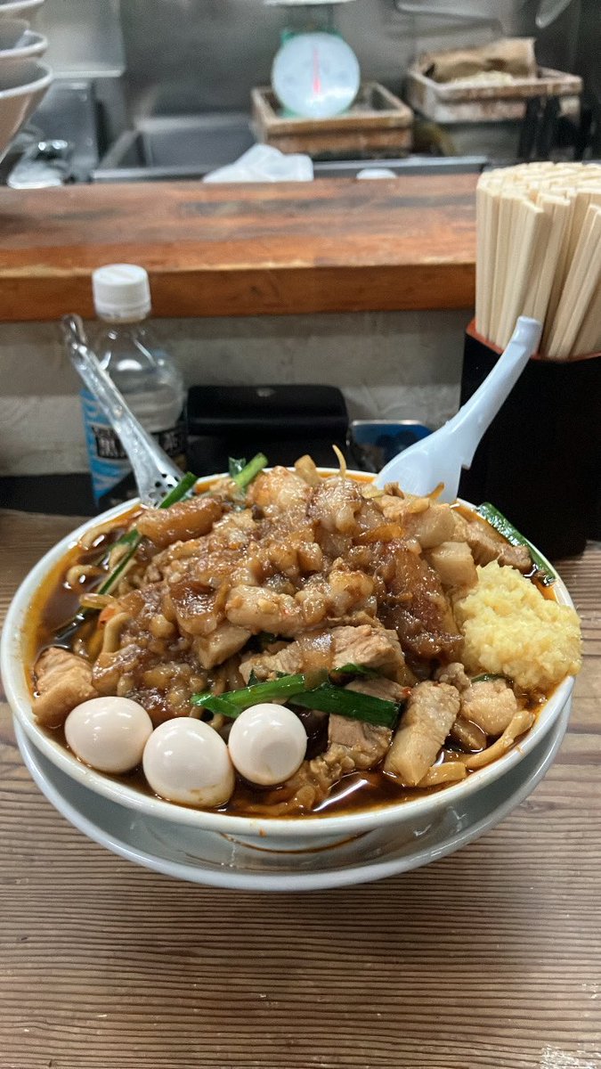 taduna_tochigi's tweet photo. 6/21日曜日18時から売り切れまで

全国3連覇三鷹の伝説「元祖スタミナ満点ラーメン すず鬼」のスタ満インスパイアリスペクトやらせていただきます！
ご飯炊きます。すず鬼発祥のポン玉ございます。
超美味いです！前回に比べスープ、攻撃的にいきます！
限定で台湾いきます。
よろしくお願いします！ https://t.co/TW7D8rRlxb