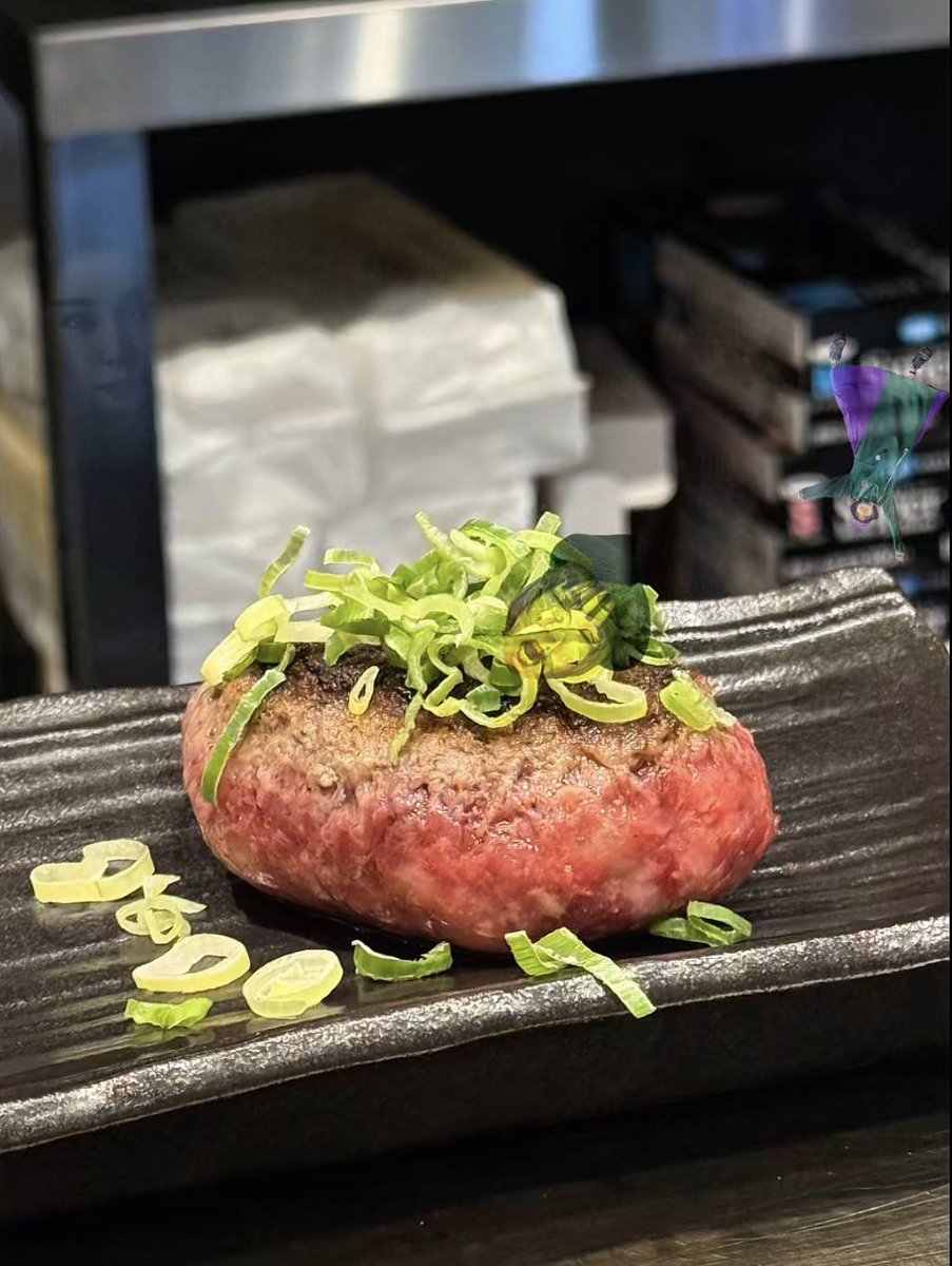 chotto666's tweet photo. 【見つけたらラッキー🍀】

みんなおはよぼ🧌

写真の中の隠れちょびは3つ！「みつけたよー」で🍀︎を送りに行くよ。昨日のハンバーグおいしかったなあ。今日はホームラン四日市駅西店さまP R https://t.co/otnuUjmdGK