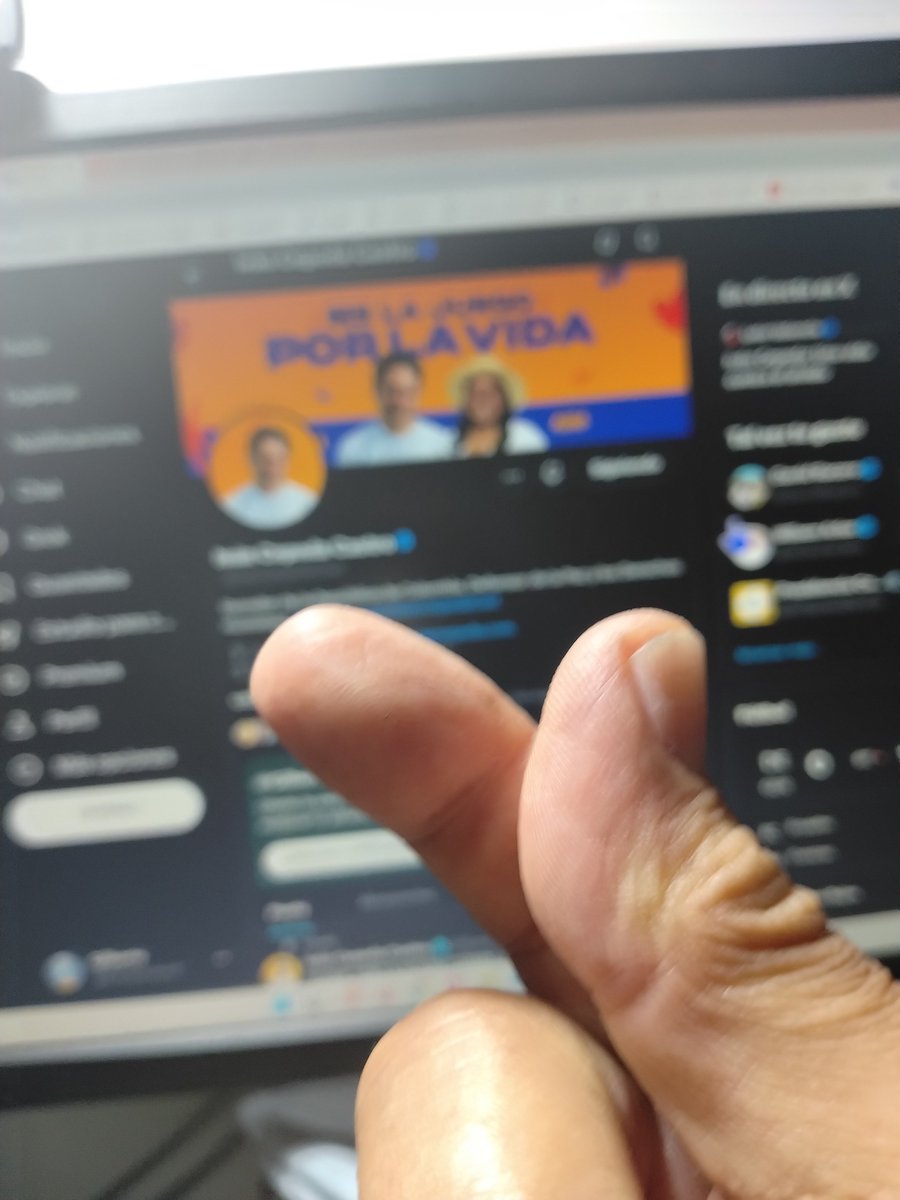 Gilbertbelo1's tweet photo. Soy traductor, docente retirado y mi voto es por el país, por la vida y por los que vienen. Cepeda presidente! https://t.co/aEcwgAByad