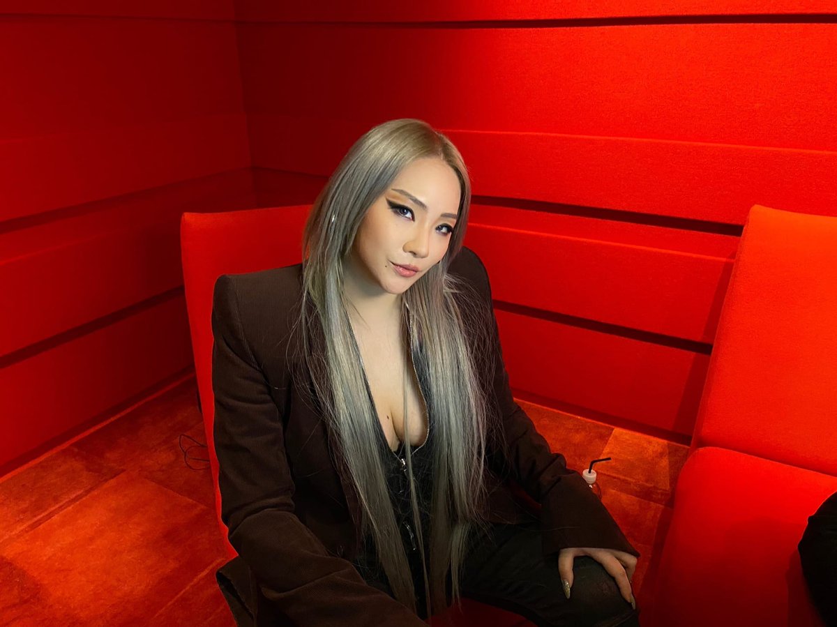 chaerinjpg's tweet photo. 📷: #cl at the late late show, 2020. https://t.co/N5x0KwB1Mt
