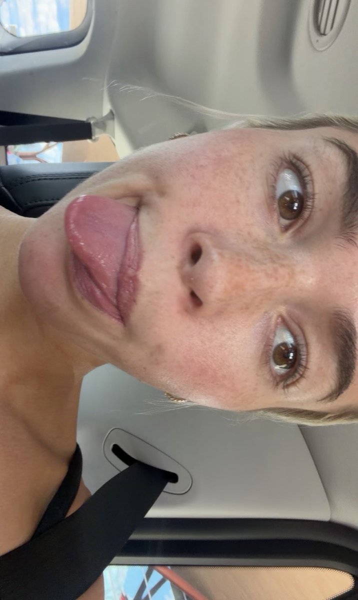 alphalivvy2's tweet photo. I know how to make you crumble 
I’ll have you hanging on every word
And there is nothing you can do about it😘

findom femdom catfish scam hypno relapse https://t.co/NeGGlKOHkb