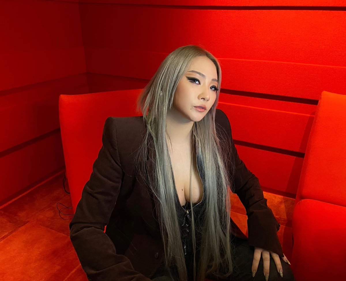 chaerinjpg's tweet photo. 📷: #cl at the late late show, 2020. https://t.co/N5x0KwB1Mt