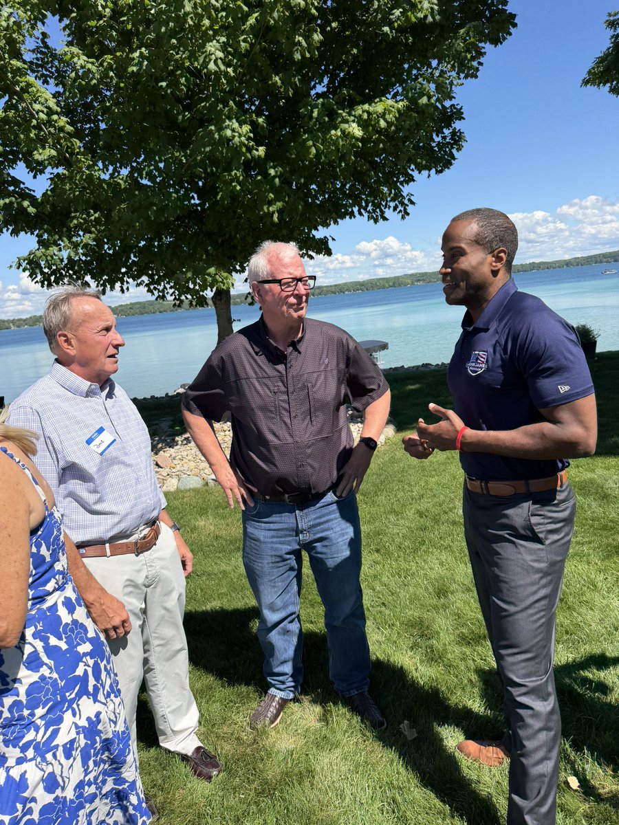 foti_tyler's tweet photo. RT @alyviab45: @JohnJamesMI is all gas, no brakes. 7 events in 36 hours across Northern Michigan. LET’S FLY!🇺🇸 https://t.co/UUH4PlxGMb