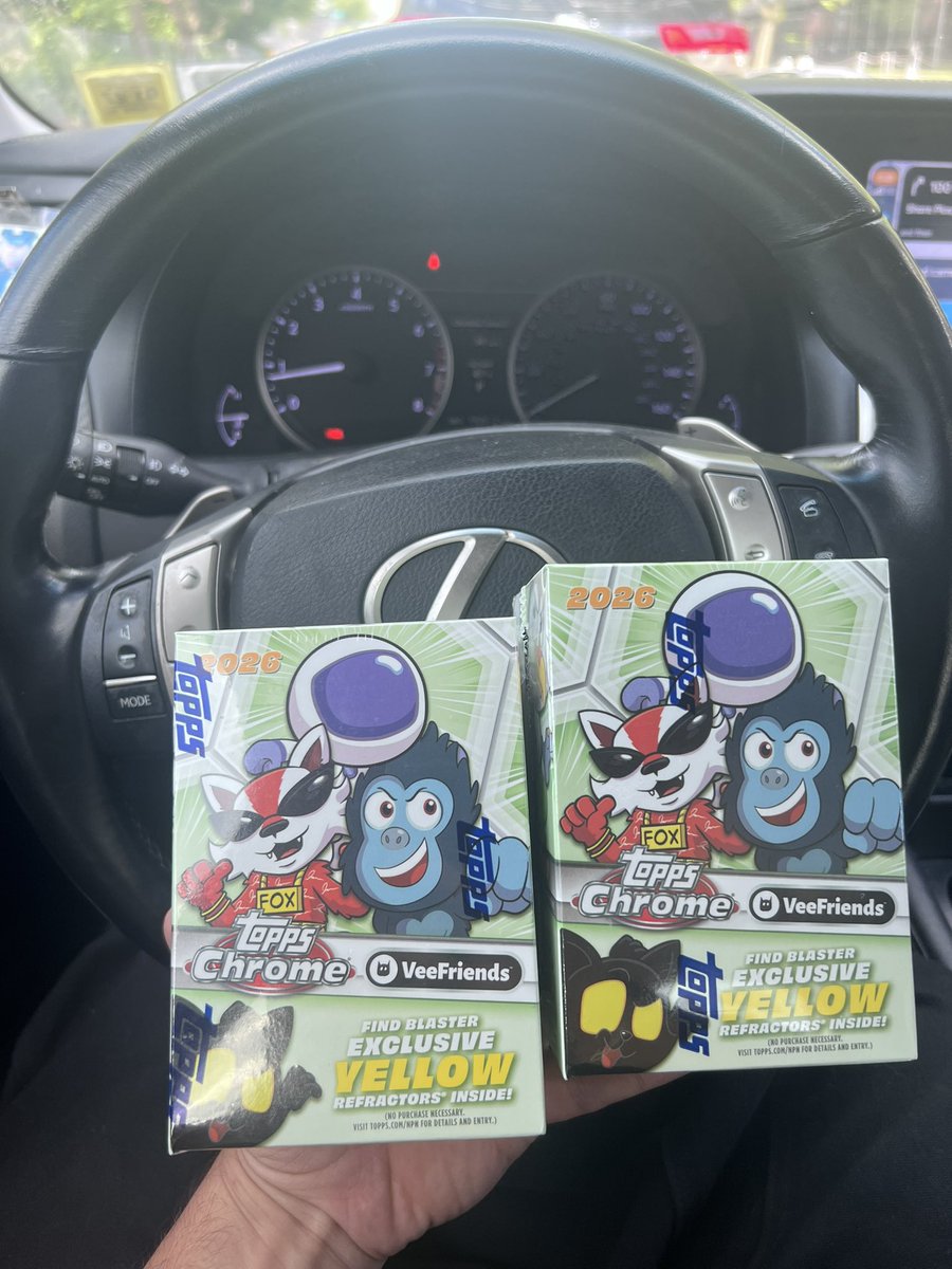 PudgyPulls's tweet photo. Chasing after the gold foil promo @Target got tiring, stopped by @DICKS to get @veefriends Topps chrome 2026 https://t.co/gUCTJzYnxB