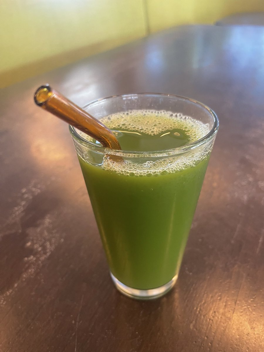 rawbryanau's tweet photo. @TenderGreens I really love 💕 your Green Juice 🥤 for $5.90 with Free Refill it’s a fresh refreshing healthy great choice and although not certified organic it says is sustainably sourced and grown nice 👍 🥰🌎🌱🥗 https://t.co/s74EpUtWy5