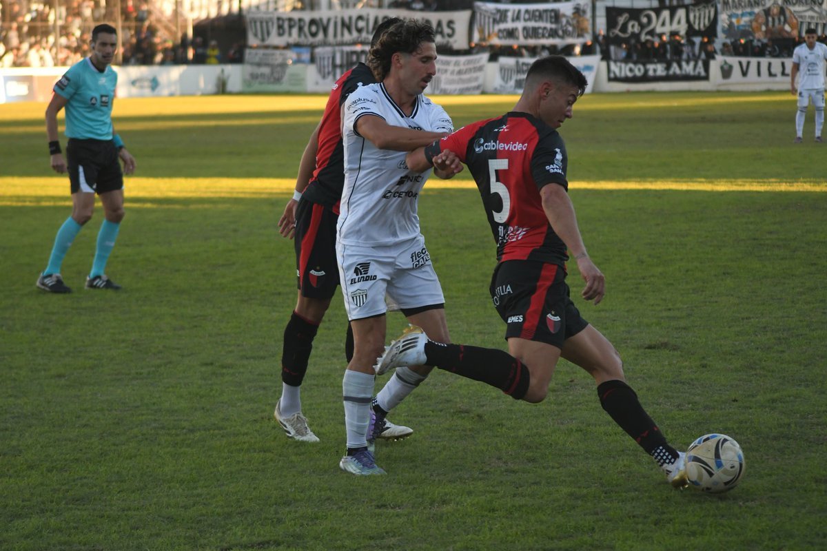 PQTendenciaCAC's tweet photo. "CAGONES"

Porque el plantel este plagado se cagones con su técnico cagon, perdieron contra el último de la tabla, déjense de joder horribles, no pueden perder contra el último. https://t.co/WrqbMXEYD7