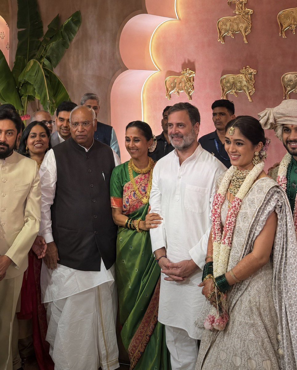 VijayGajeraO's tweet photo. 😂😂 https://t.co/oqmQlMKbjc