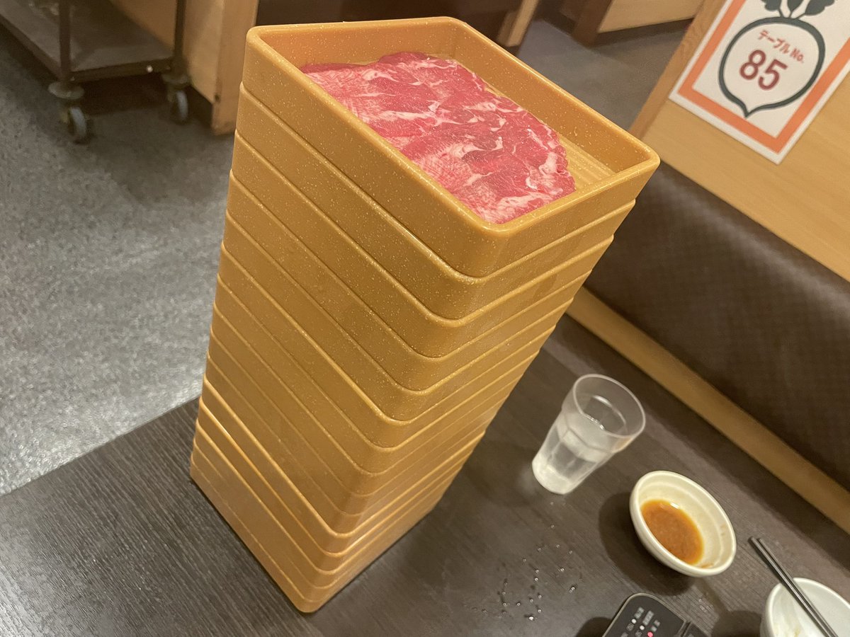 _Custar_D_'s tweet photo. 昨日の夕飯
しゃぶしゃぶ食べほ

積み上げた牛タンと白米を撮る方に夢中で肝心の鍋を撮り忘れる大罪
ちなみに牛タンは推定100枚は食べた https://t.co/zFOPDUAMYj