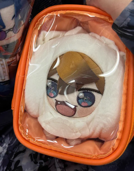 今日からうちの子餃子になりました 肉まんじゃありません、ポーチに押し込んでるだけです