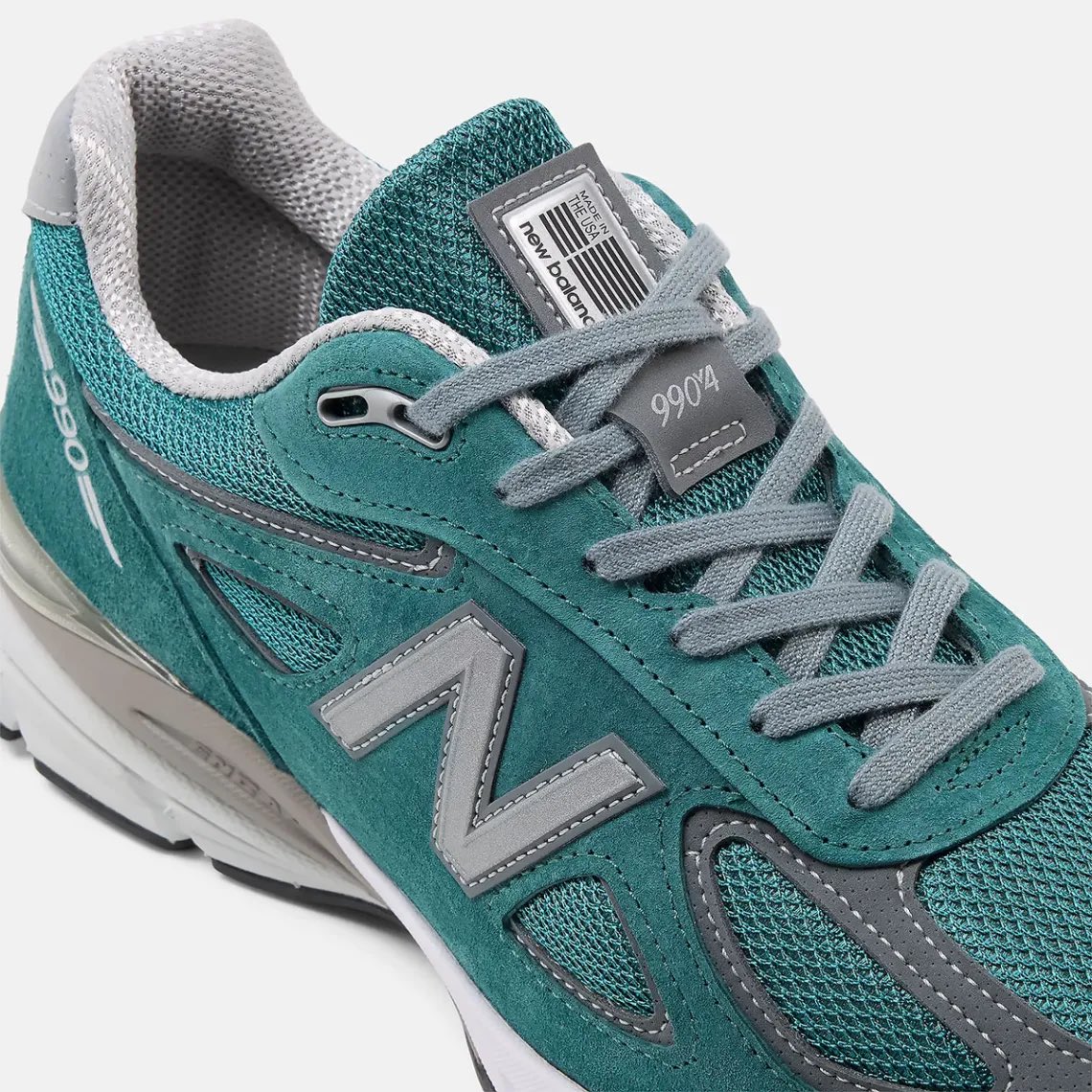 PureDopeKicks's tweet photo. Fall 2026: New Balance 990v4 “Teal” https://t.co/ROloidwwRa