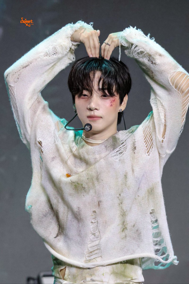 COMETion_'s tweet photo. 260620 ONF:MYSELF SPECIAL STAGE HQ
-
평생 내 만두 지키기로 결정
#이션 #ETION #ONF #온앤오프 #코멧션 https://t.co/52ELRtLQef