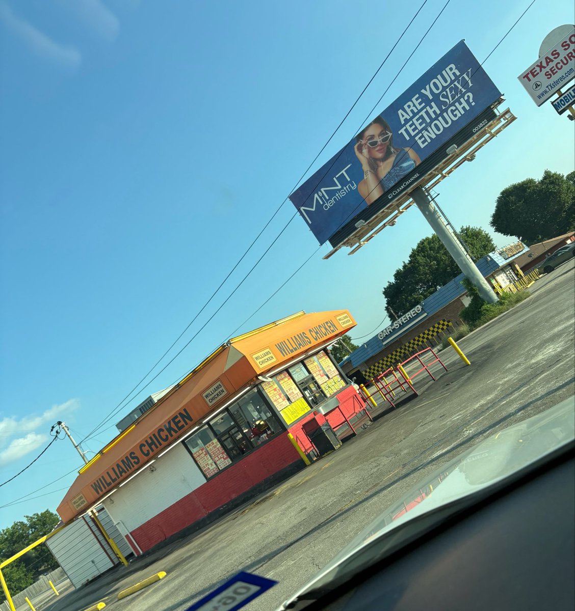 SheClap4Sosa's tweet photo. I’m comfortable places you other white boys couldn’t even imagine going #gutterbaby https://t.co/xosttpsdQv