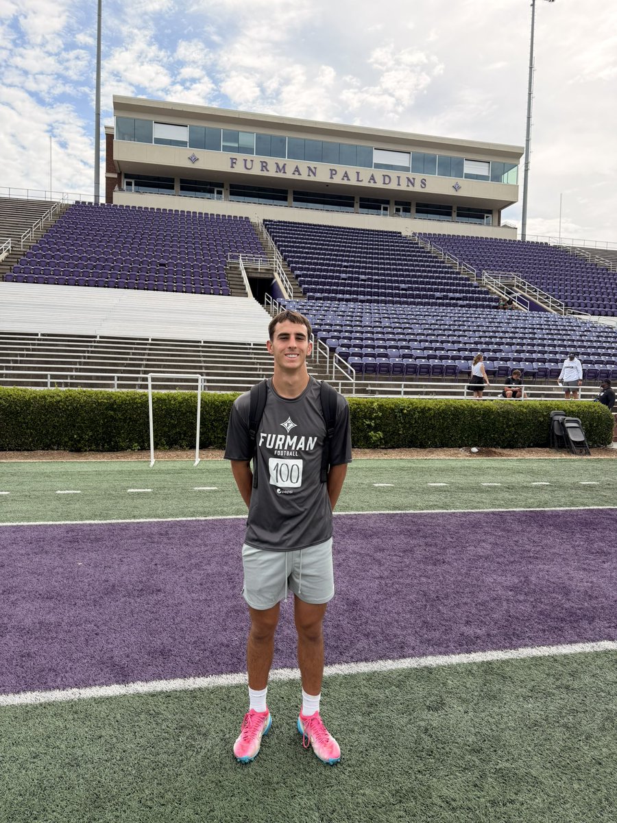 EthanPugh2028's tweet photo. Had a good day today at Furman. Grateful to learn from these great coaches and get better today. Thank you coaches! @FBAFOOTBALL4HG @CoachJCauley @coachPJGibbs @FUCoachHendrix @DrewDudzik @CoachMurphFU @CoachColder @justin_roper @Kyle_Jolly @grayson_kline @JackMcCrary2 https://t.co/jas7mBHnfQ