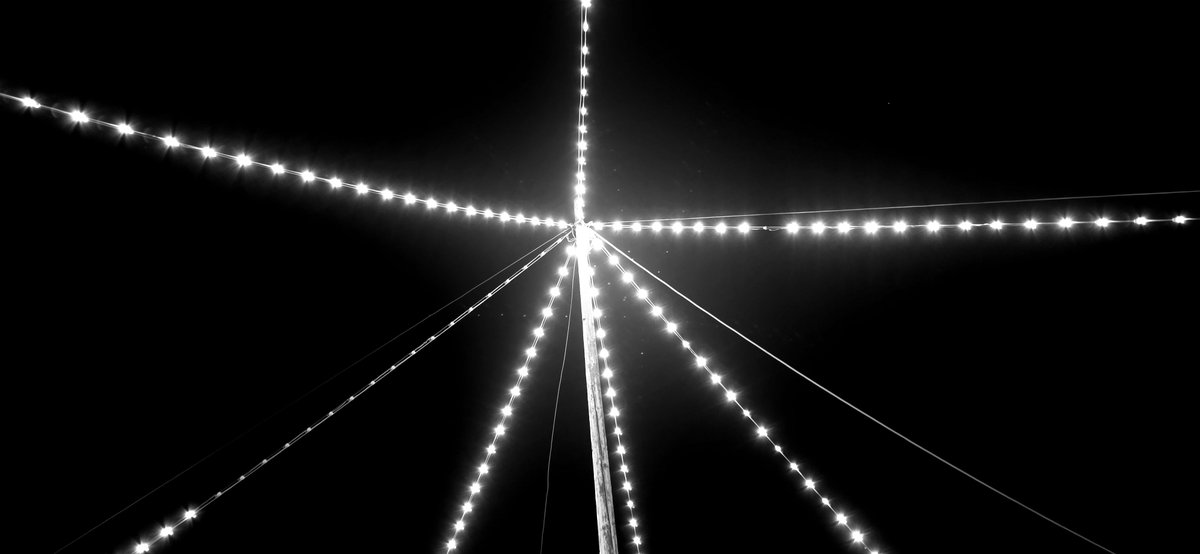 irgianlooka's tweet photo. Serracapriola farmhouse. Light threads stitch the void. Pure glow.
#photography #blackandwhite #monochrome #Serracapriola https://t.co/6EUgtvPlmj