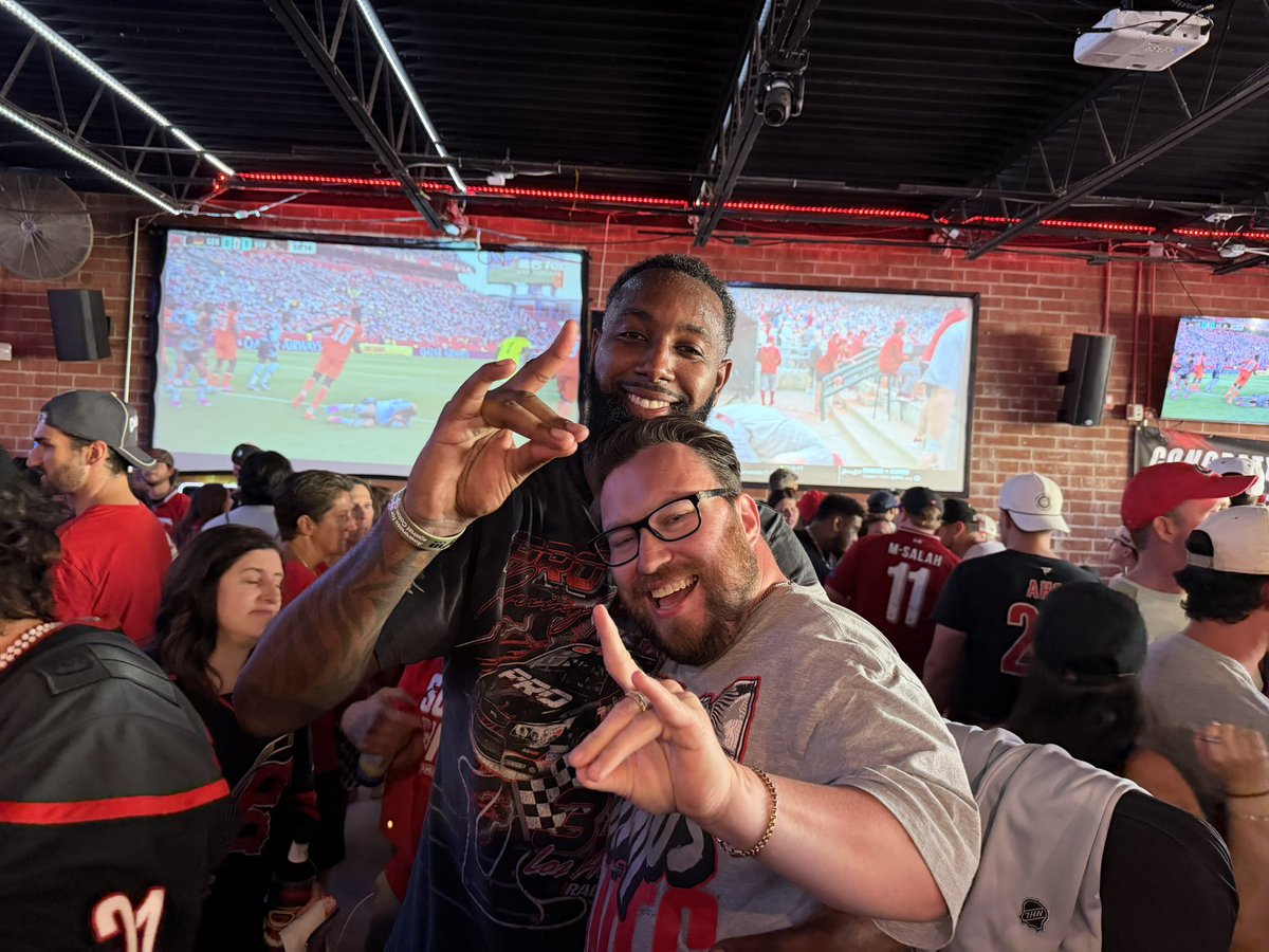 Thrill21's tweet photo. You never know who you might see when you roll into Teets. Could be Canes players or it might just be someone you haven’t seen in 13 years. What a day. Canes Cup parade and a #Rollpack reunion! https://t.co/JHjX4n13ur