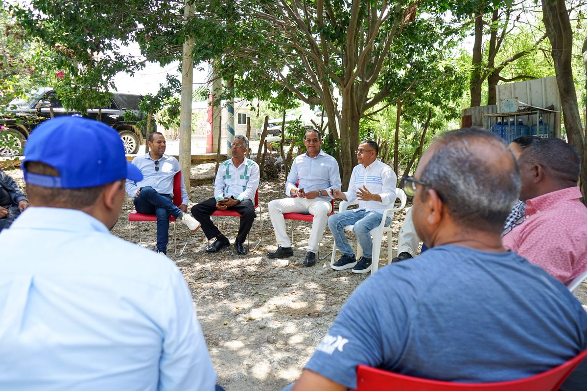 JSocialDO's tweet photo. Nuestro presidente Julio César Valentín Jiminián reiteró que en esta etapa, Justicia Social está enfocada en fortalecer la organización y la formación política en cada territorio. https://t.co/V3nmwIGzIf