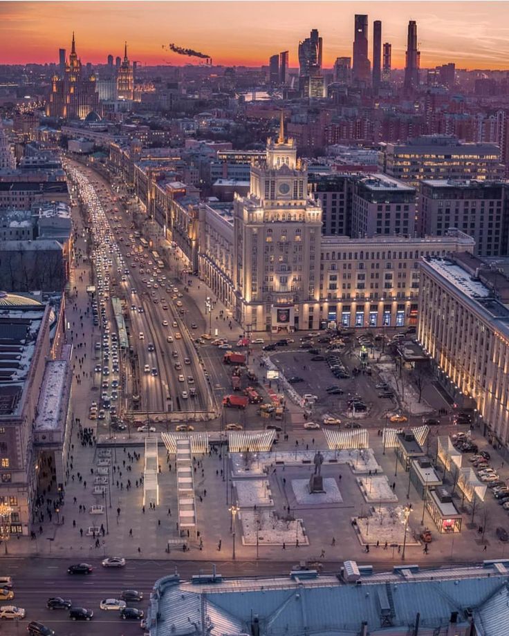 Magical_Views66's tweet photo. This view vs. New York. Which country wins the urban power architecture game? https://t.co/GUleUmbnxR