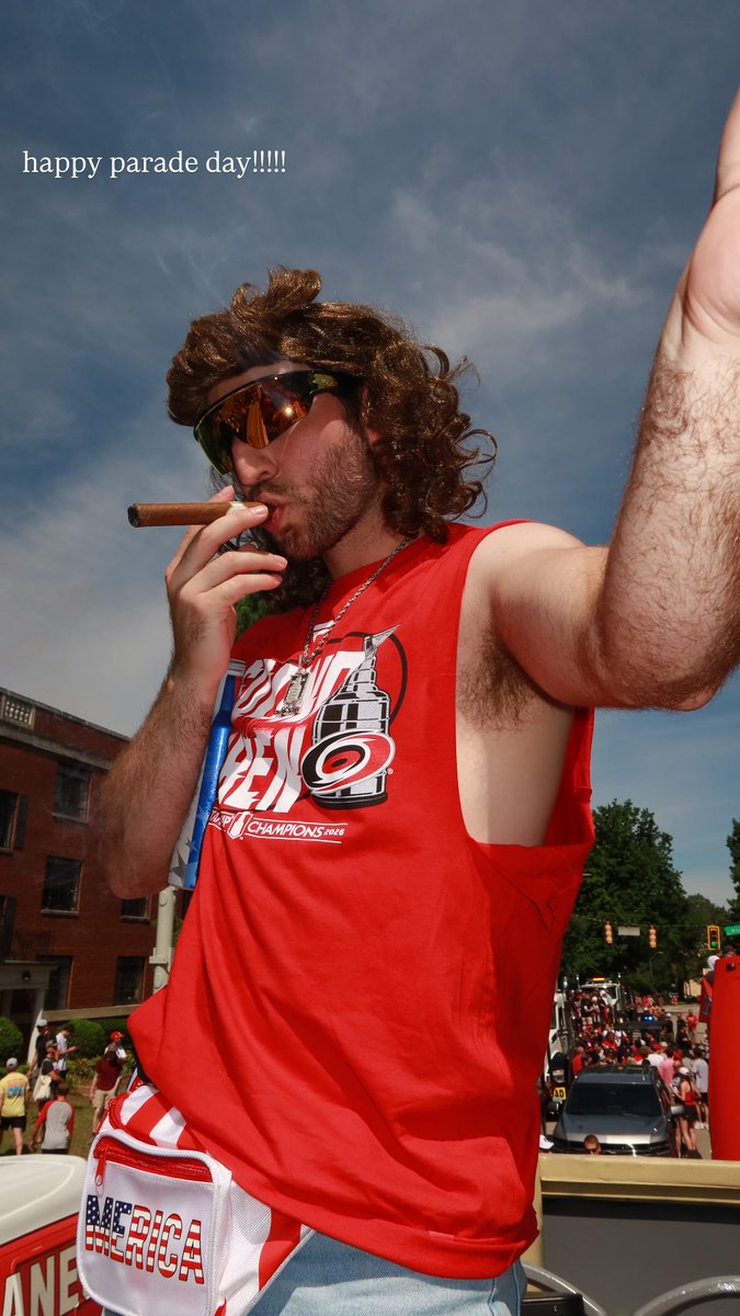 itsaho2jarvybby's tweet photo. Ghost and his wife really brought the vibes for the parade. Even their kid has a mullet! 😆🤣

📸 IG/gina.gostisbehere https://t.co/UfjbZuKkJh