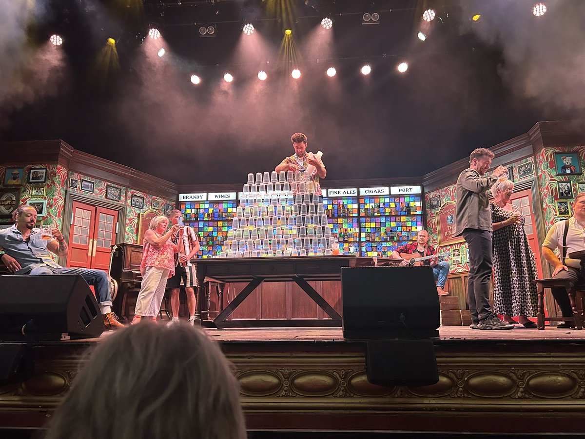 bartlett4americ's tweet photo. @choirofman Amazing, uplifting, funny show with unbelievable vocals and so much heart 💚 I am already trying to find my next ticket - I cannot recommend this show highly enough #ChoirOfMan https://t.co/FfzKDkZker