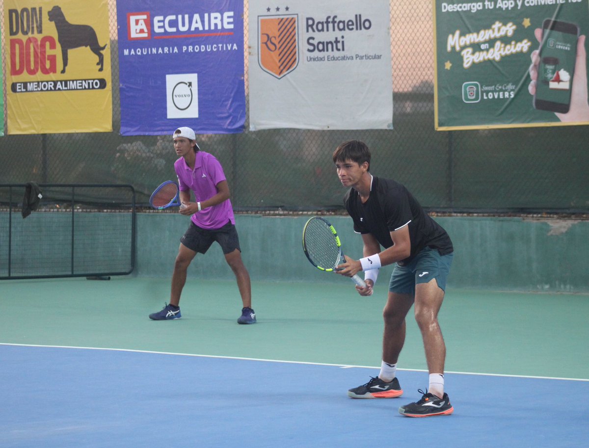 gogo_week's tweet photo. 🎾 #ITF J100 de Salinas 🇪🇨 
Franco Dávila 🇵🇪/Diego Gómez Pajares 🇵🇪 CAMPEONES
Ganaron en la final 4-6 7-6(6) 10-8 a David III Bvunzabawaya 🇺🇸/Gastón López 🇺🇾
#GOGOweek @BancoGuayaquil 
Sede @salinasgolfteni 
📸 #KCtenis 🎾 https://t.co/XIc5dxiUg8