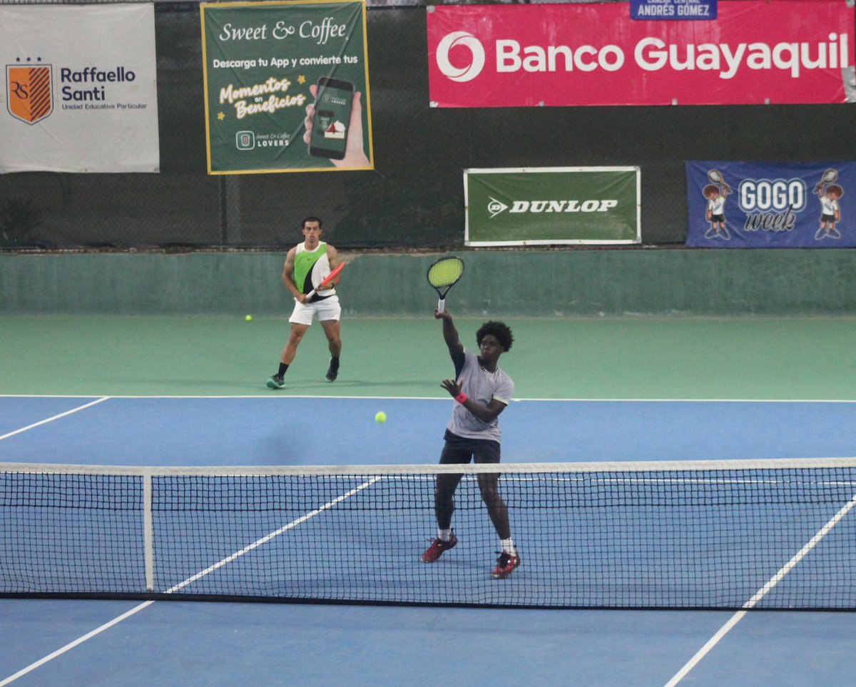 gogo_week's tweet photo. 🎾 #ITF J100 de Salinas 🇪🇨 
Franco Dávila 🇵🇪/Diego Gómez Pajares 🇵🇪 CAMPEONES
Ganaron en la final 4-6 7-6(6) 10-8 a David III Bvunzabawaya 🇺🇸/Gastón López 🇺🇾
#GOGOweek @BancoGuayaquil 
Sede @salinasgolfteni 
📸 #KCtenis 🎾 https://t.co/XIc5dxiUg8