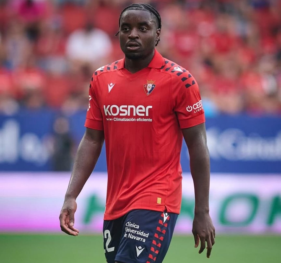 TUDOABENFICA's tweet photo. Flavien Enzo Boyomo,central Camaronês de 24 anos do @Osasuna ,esta numa Short-list de opções do Benfica para reforçar a defesa!👀

Sabe-se que consta uma cláusula de rescisão nos 25M€ e por isso não será fácil tira-lo da equipa espanhola! https://t.co/Dy4DpiQNnX