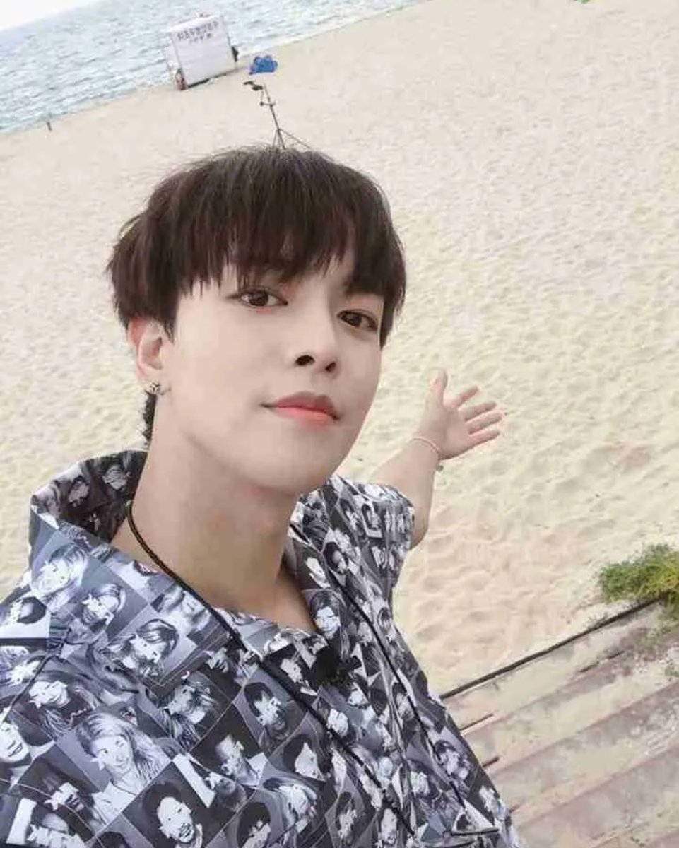 Arwens_RVkitty's tweet photo. #KimYoungJo #RAVN #STMICL 김영조 KYJ 레이븐 レイブン RV Memory 🌹🔥 https://t.co/iKmxo8pW1C