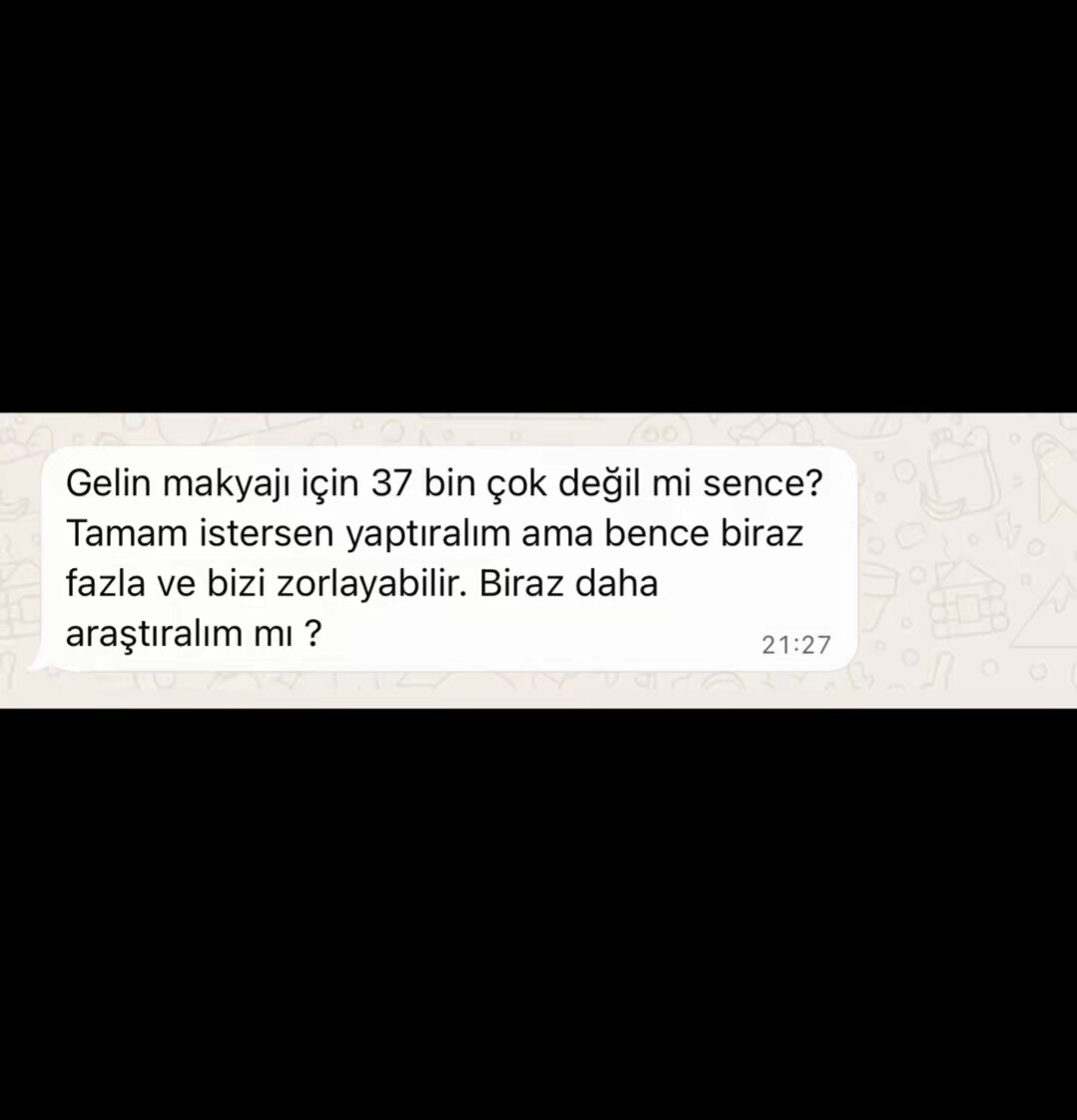 bayrakmedya's tweet photo. Bir kadın, düğün için anlaştığı gelin makyajının 37.000 TL olduğunu öğrenen nişanlısından gelen mesajı görünce gözyaşlarına boğuldu. https://t.co/uSn0OLemnL